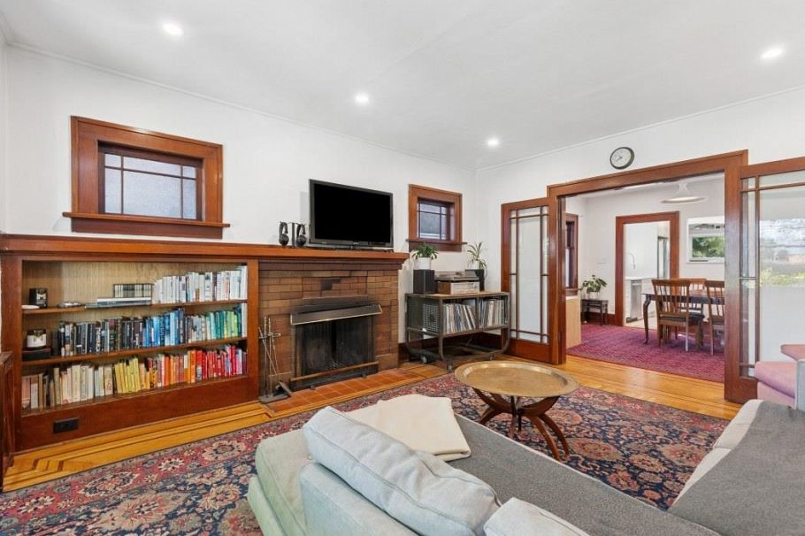 4188 W 13th Avenue Vancouver, BC - 3