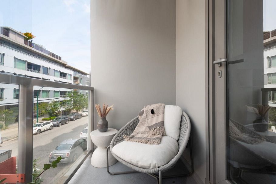 354 250 E 6 Avenue Vancouver, BC - 29