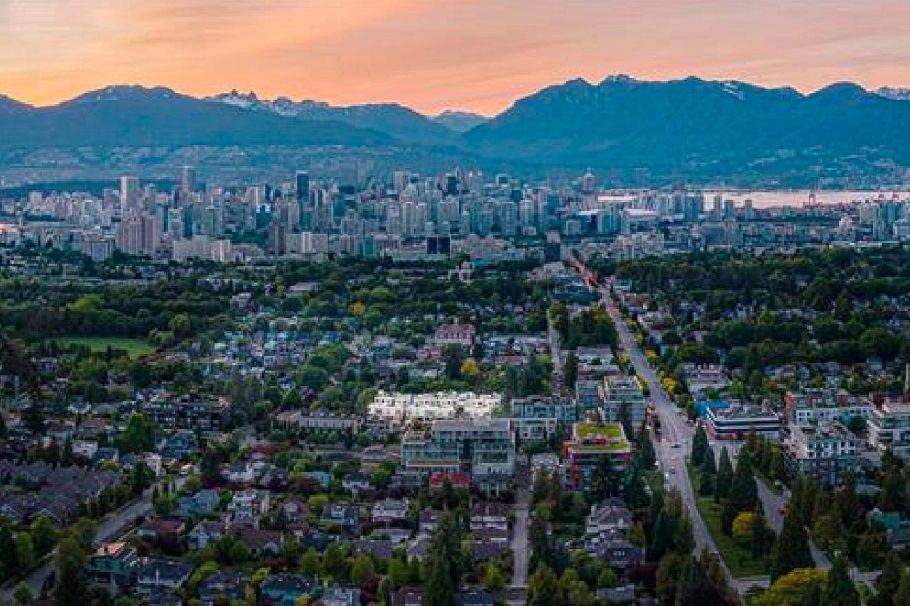 243 578 W 24th Avenue Vancouver, BC - 1