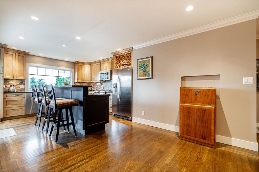 613 E 7th Street North Vancouver, BC - 12