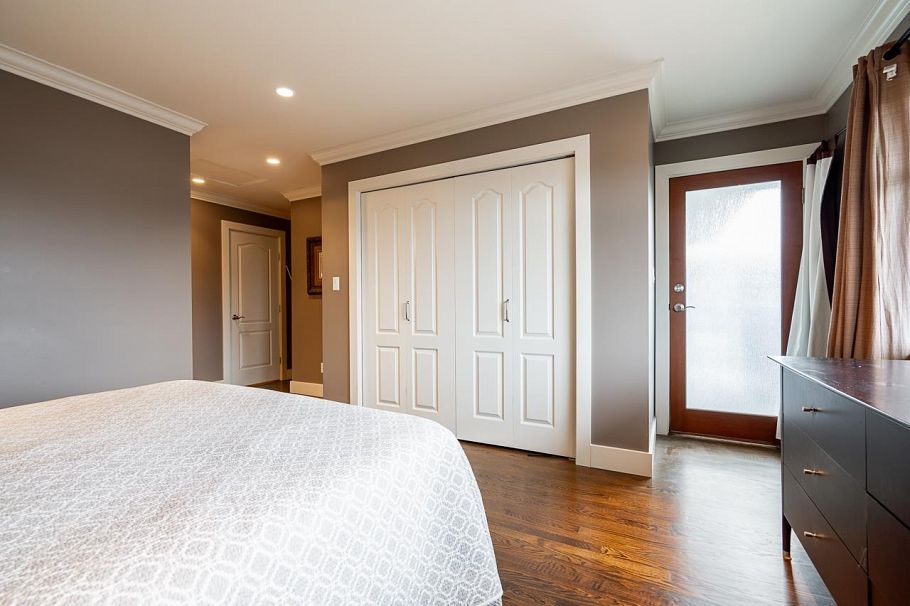 613 E 7th Street North Vancouver, BC - 18