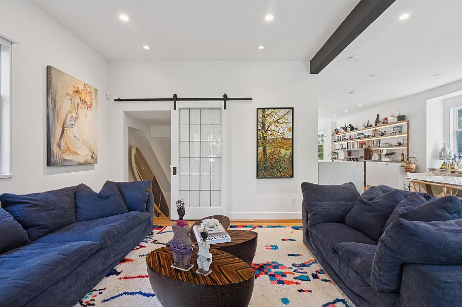 2615 W 2nd Avenue Vancouver, BC - 22