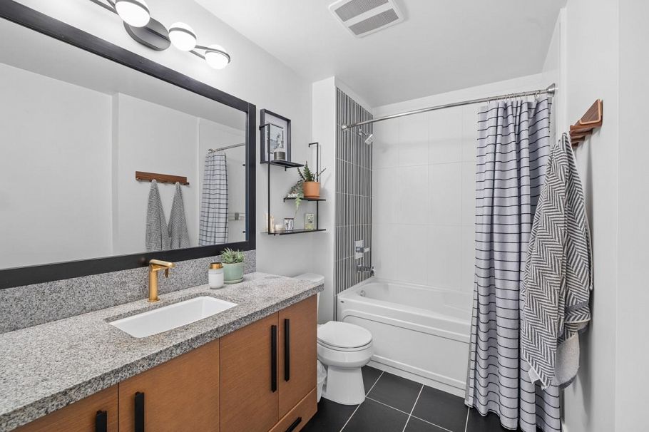 310 3294 Mt Seymour Parkway North Vancouver, BC - 16