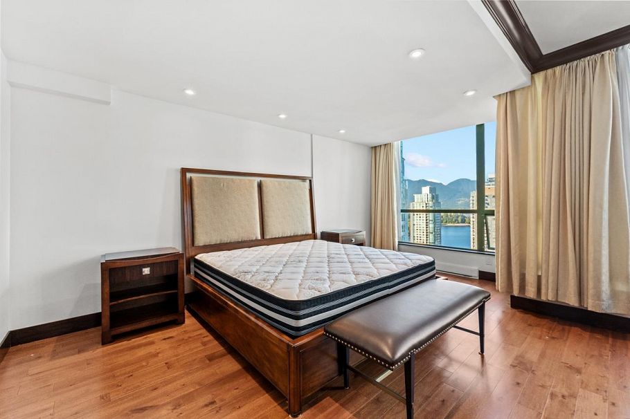 2001 1239 W Georgia Street Vancouver, BC - 13