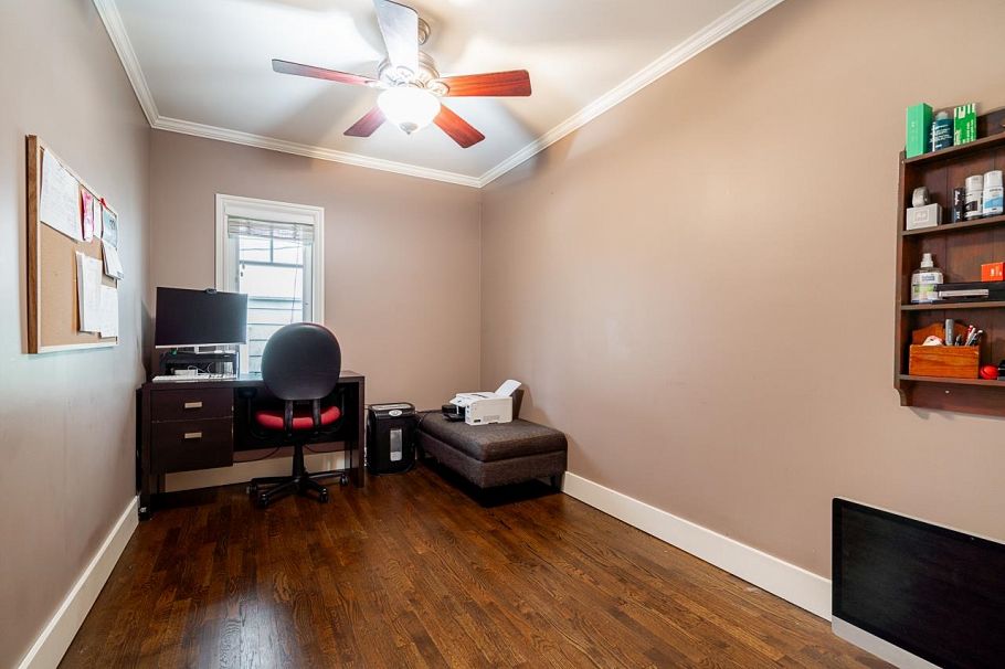 613 E 7th Street North Vancouver, BC - 20