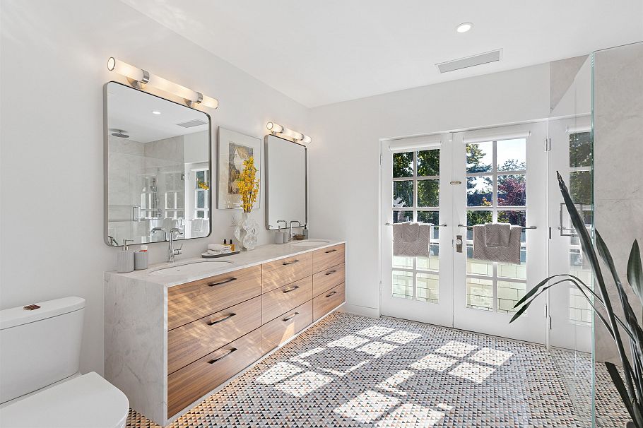 2615 W 2nd Avenue Vancouver, BC - 29