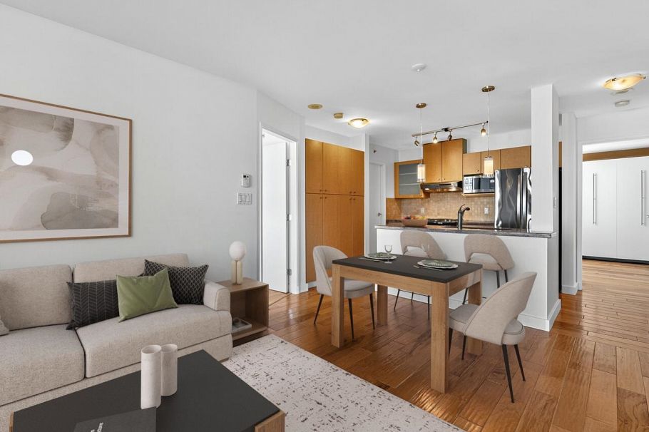 907 124 W 1st Street North Vancouver, BC - 3