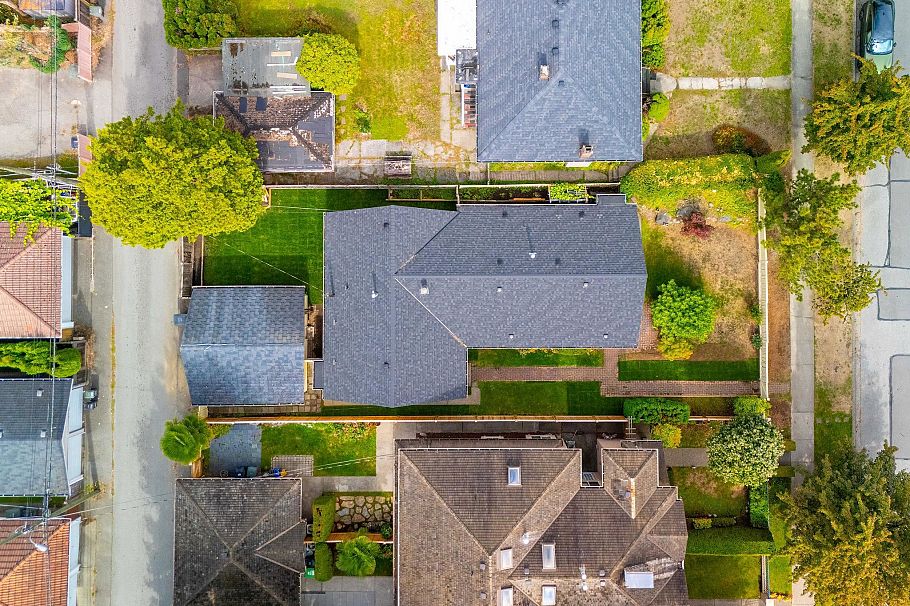 8271 Laurel Street Vancouver, BC - 30