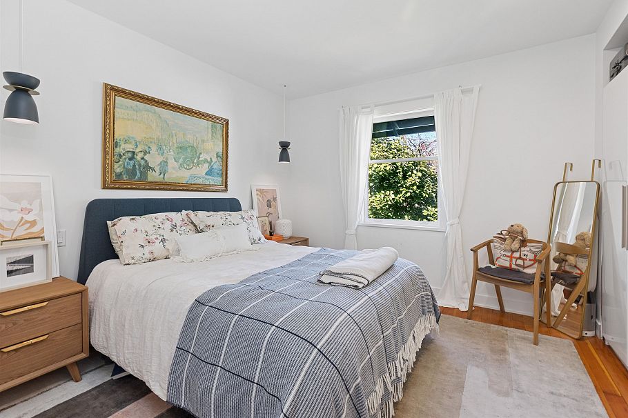 2615 W 2nd Avenue Vancouver, BC - 33