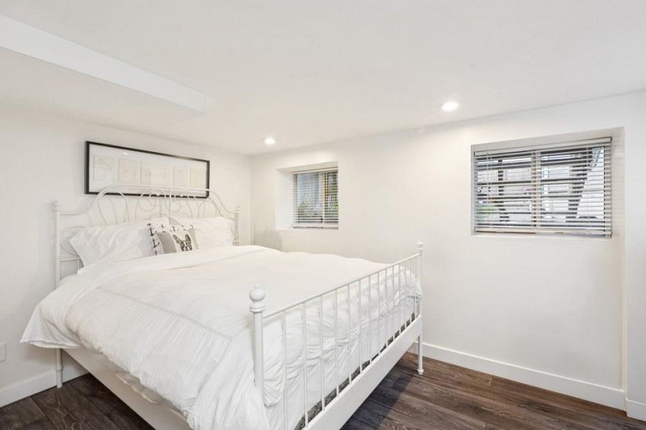 4188 W 13th Avenue Vancouver, BC - 14