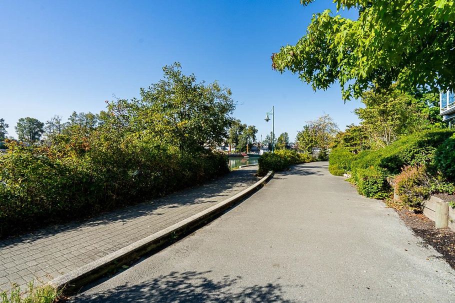 310 1880 E Kent South Avenue Vancouver, BC - 26