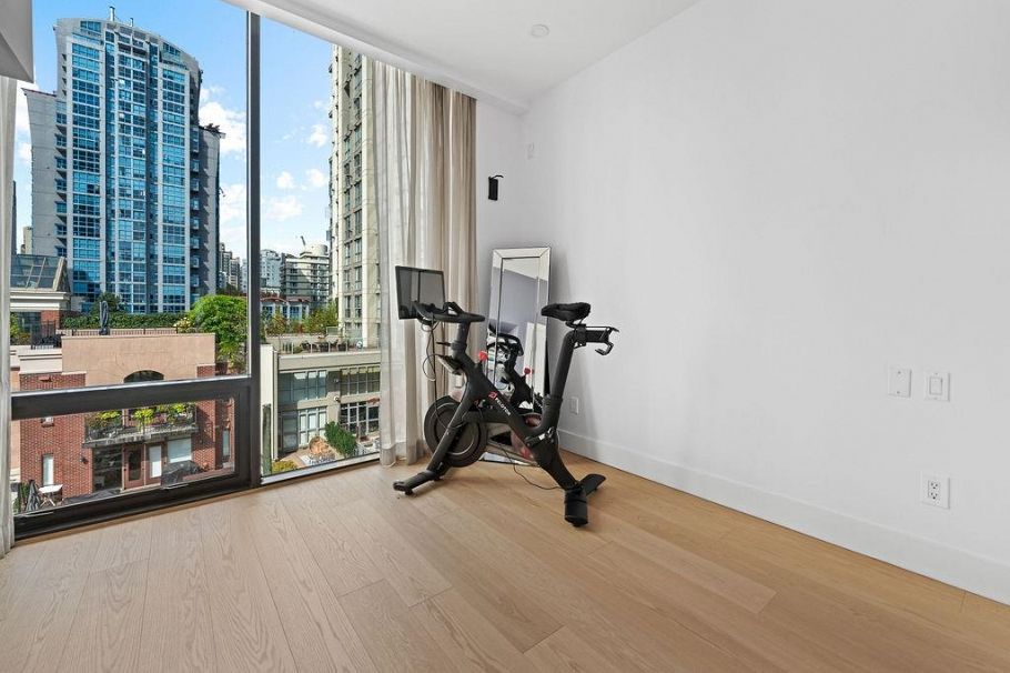 PH 1245 Homer Street Vancouver, BC - 27