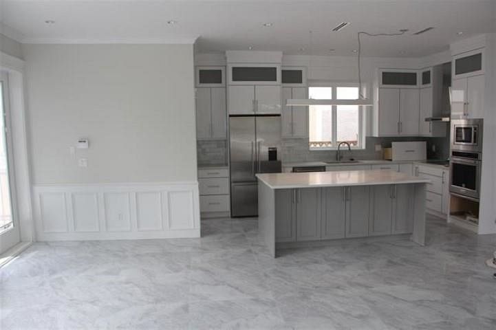 3699 Napier Street Vancouver, BC - 3