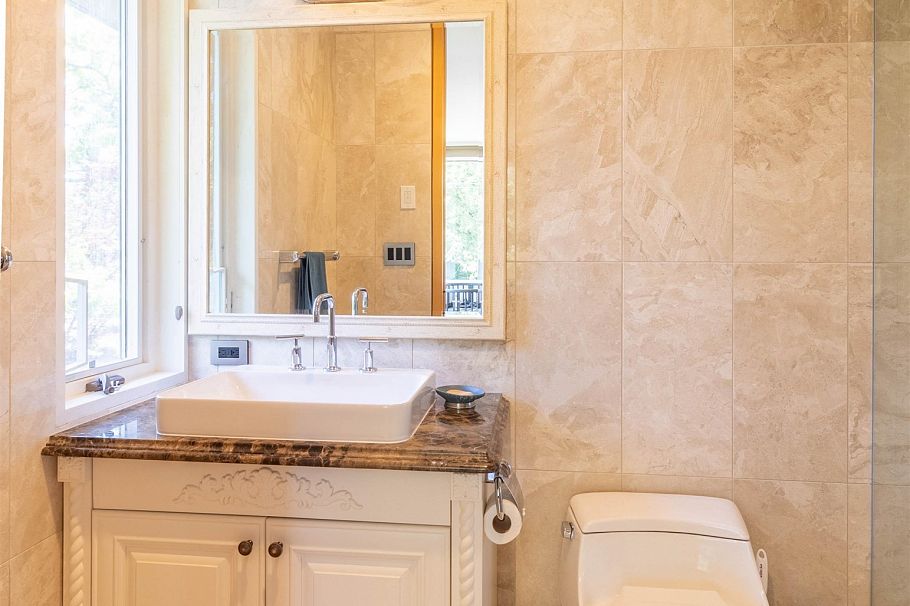 1178 Laurier Avenue Vancouver, BC - 21