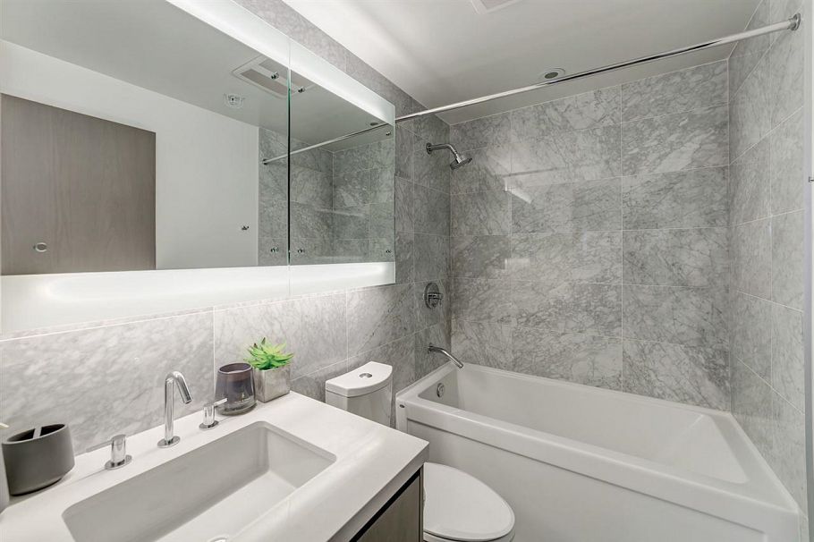 608 68 Smithe Street Vancouver, BC - 11