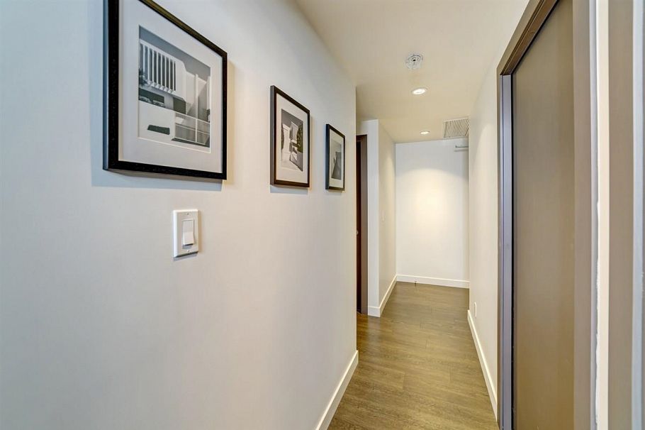 608 68 Smithe Street Vancouver, BC - 8