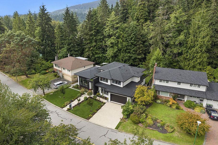 5197 Sonora Drive North Vancouver, BC - 24