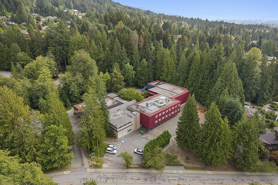 5197 Sonora Drive North Vancouver, BC - 32