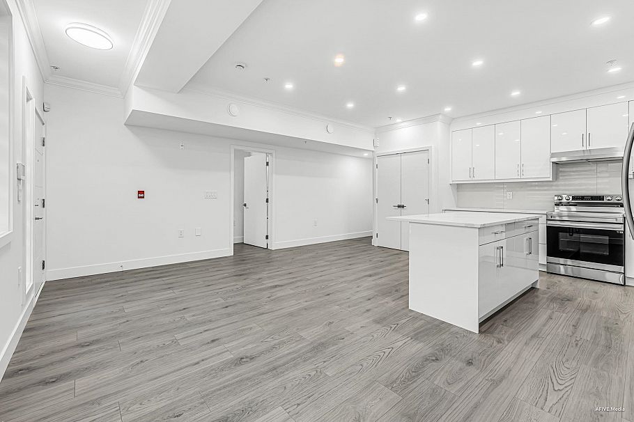 102 2122 E 32nd Avenue Vancouver, BC - 11