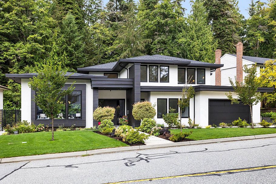 5197 Sonora Drive North Vancouver, BC - 1
