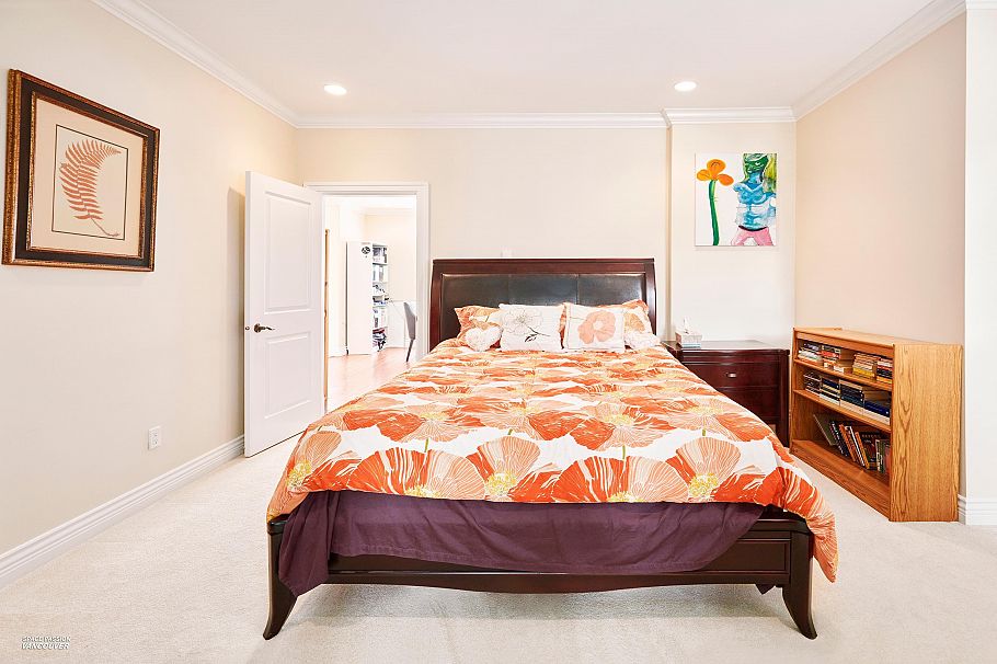 3937 Elmwood Street Burnaby, BC - 14