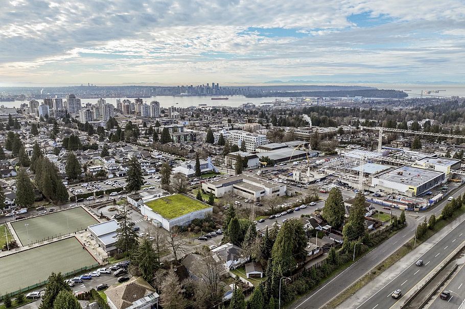 234 E 24th Street North Vancouver, BC - 6