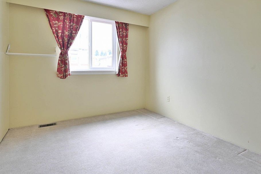 2720 W 24th Avenue Vancouver, BC - 11