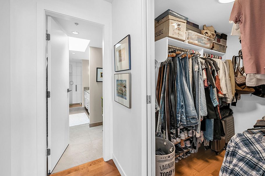 PH8 683 W Victoria Park North Vancouver, BC - 18