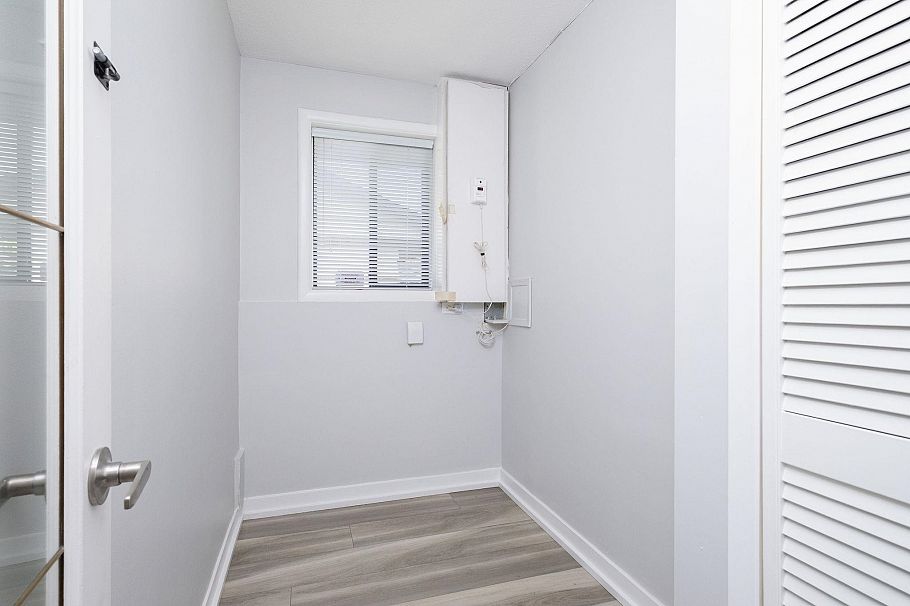 8271 Laurel Street Vancouver, BC - 24