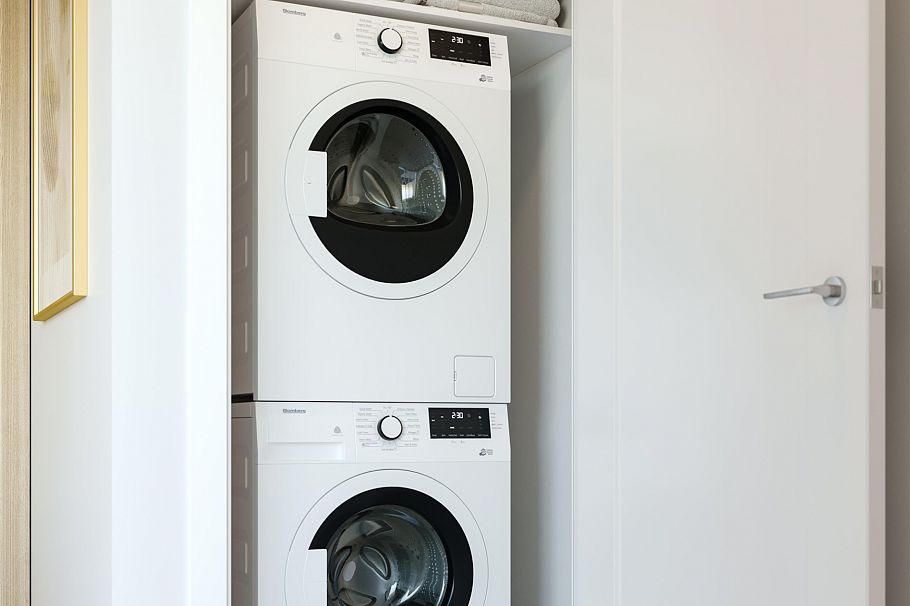 243 578 W 24th Avenue Vancouver, BC - 3