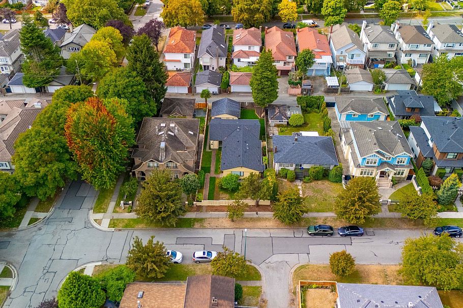 8271 Laurel Street Vancouver, BC - 27