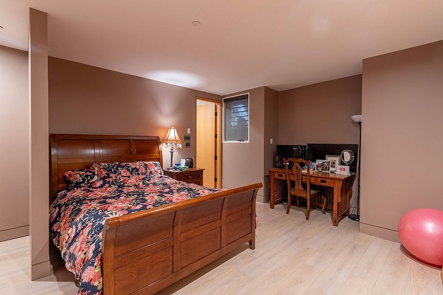 1178 Laurier Avenue Vancouver, BC - 30