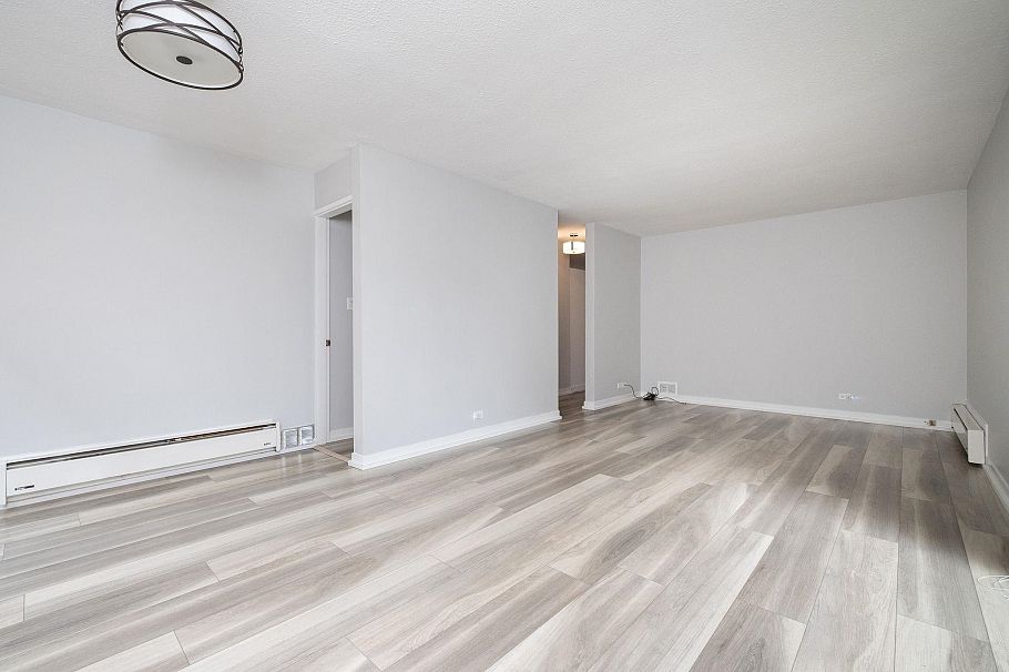 8271 Laurel Street Vancouver, BC - 8