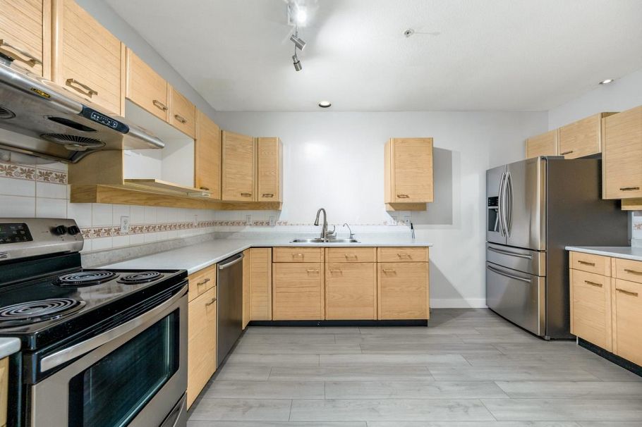 40 6511 Chambord Place Vancouver, BC - 6