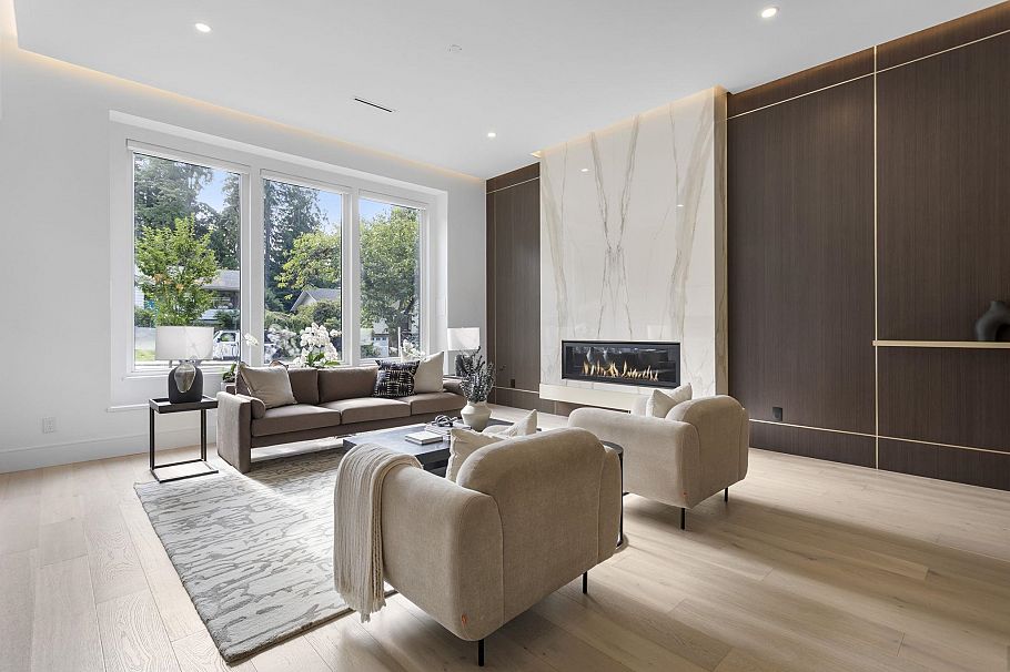 5197 Sonora Drive North Vancouver, BC - 2