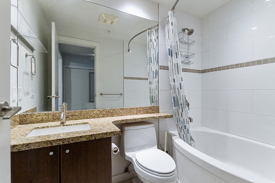 25 1863 Wesbrook Mall Vancouver, BC - 13