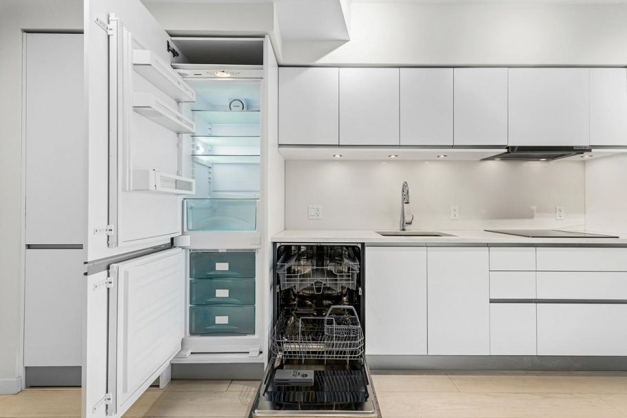 823 180 E 2nd Avenue Vancouver, BC - 4