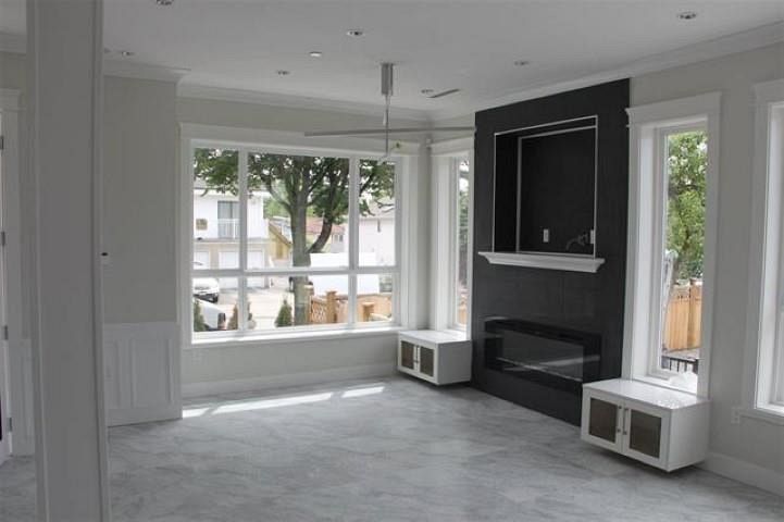 3699 Napier Street Vancouver, BC - 2