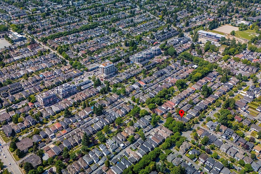 8271 Laurel Street Vancouver, BC - 34