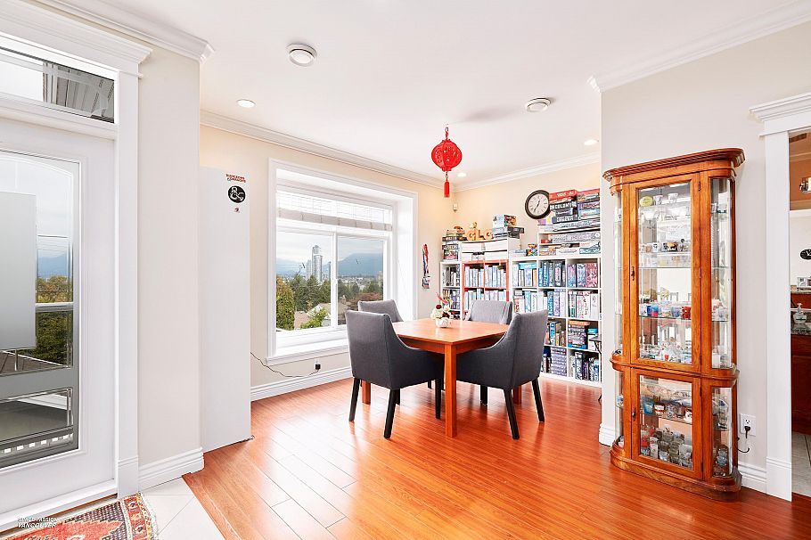 3937 Elmwood Street Burnaby, BC - 11