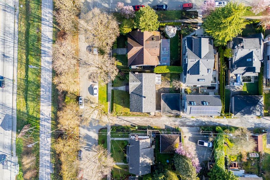 5240 East Boulevard Vancouver, BC - 38