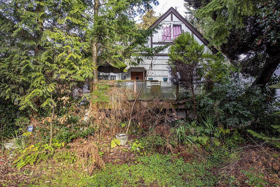 234 E 24th Street North Vancouver, BC - 7