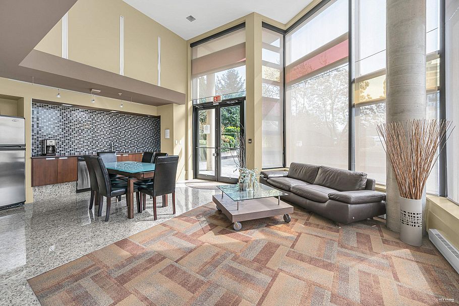 PH8 683 W Victoria Park North Vancouver, BC - 33