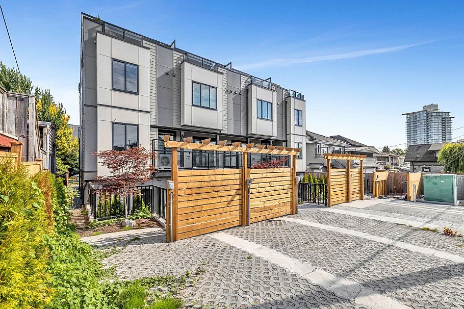 102 2122 E 32nd Avenue Vancouver, BC - 28