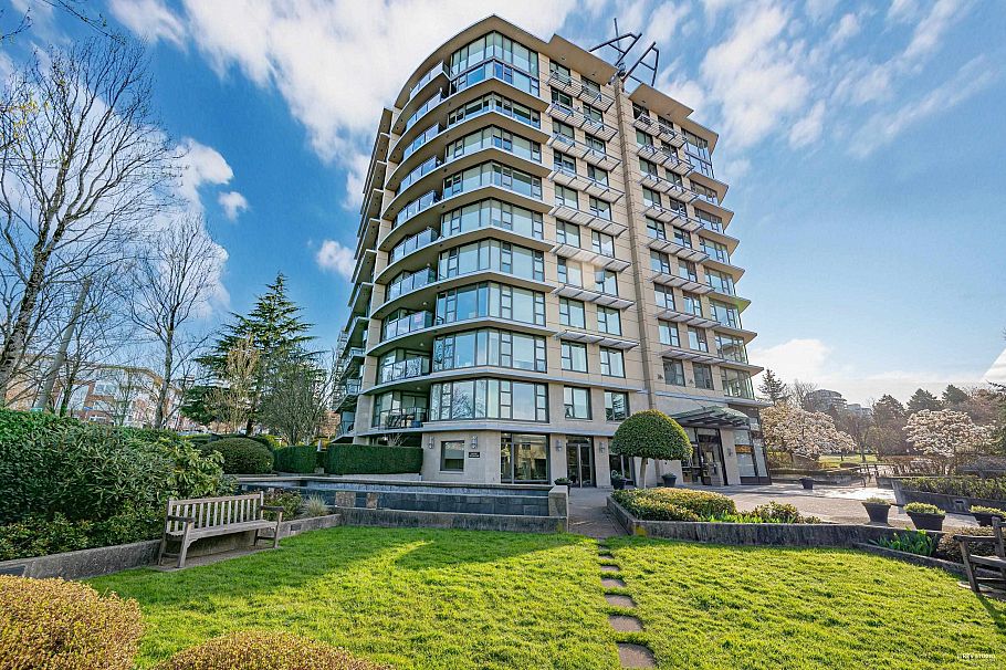 PH8 683 W Victoria Park North Vancouver, BC - 34