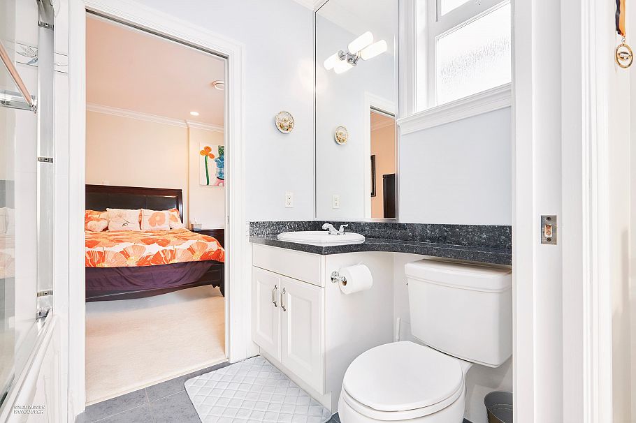 3937 Elmwood Street Burnaby, BC - 15