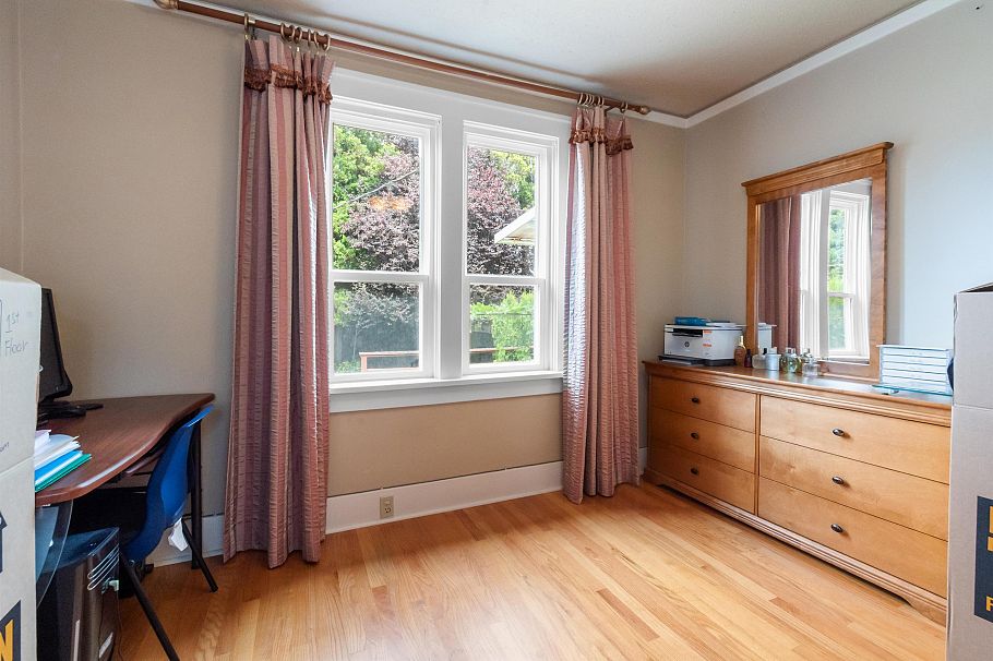 1945 W 45th Avenue Vancouver, BC - 10