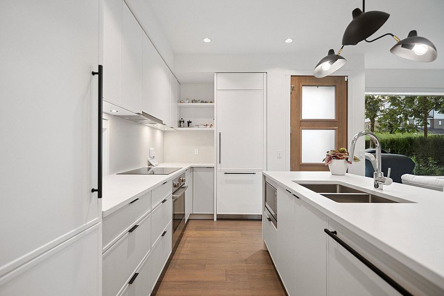 6840 Oak Street Vancouver, BC - 20