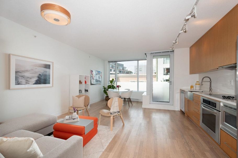 354 250 E 6 Avenue Vancouver, BC - 10