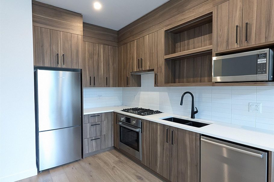 101 6859 Cambie Street Vancouver, BC - 3